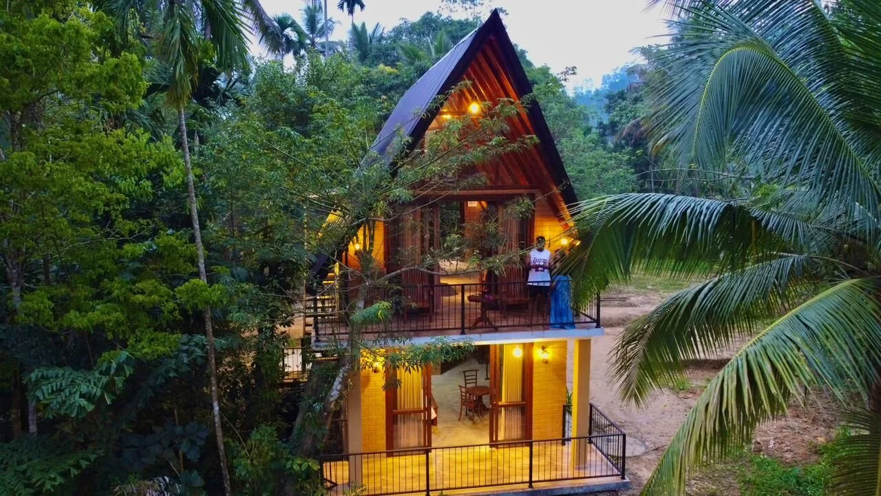 Luxury Hotel in Sinharaja - Couples Retreat Private Sanctuary